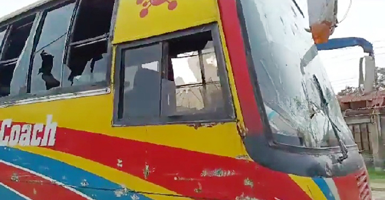 কুলিয়ারচরে দুই পক্ষের সংঘর্ষে পুলিশসহ আহত ১০