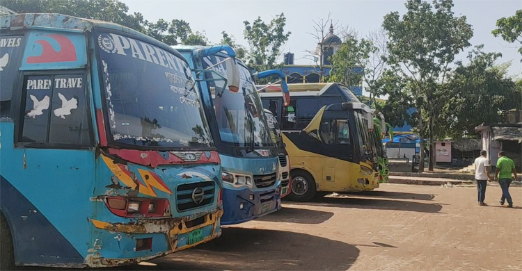 বাগেরহাট থেকে সব রুটে বাস চলাচল শুরু