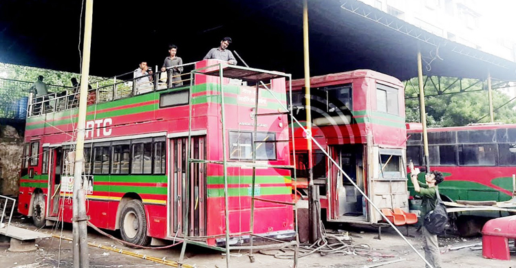 প্রস্তুত হচ্ছে আরও একটি ছাদখোলা বাস