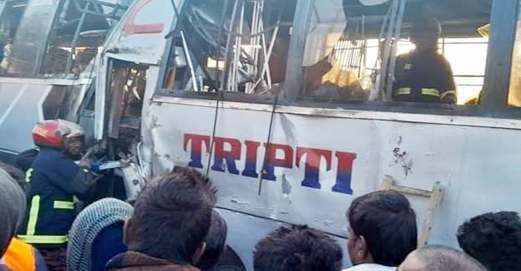 3 killed as 2 buses collide in Rangpur