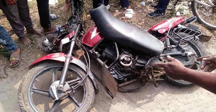 ঈদের দিনে সন্তানকে হারালেন বাবা