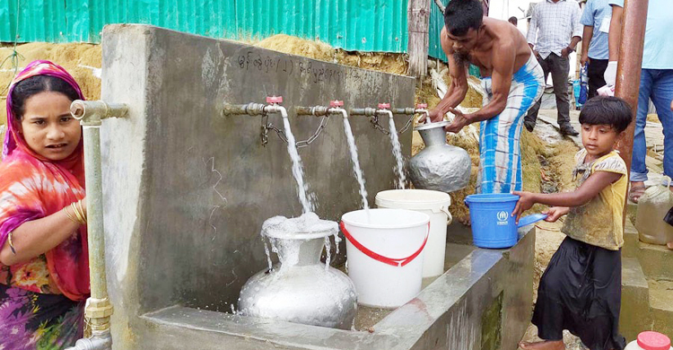 রোহিঙ্গা ক্যাম্পে পানি সরবরাহ-স্যানিটেশনে ব্যয় বৃদ্ধি নিয়ে প্রশ্ন