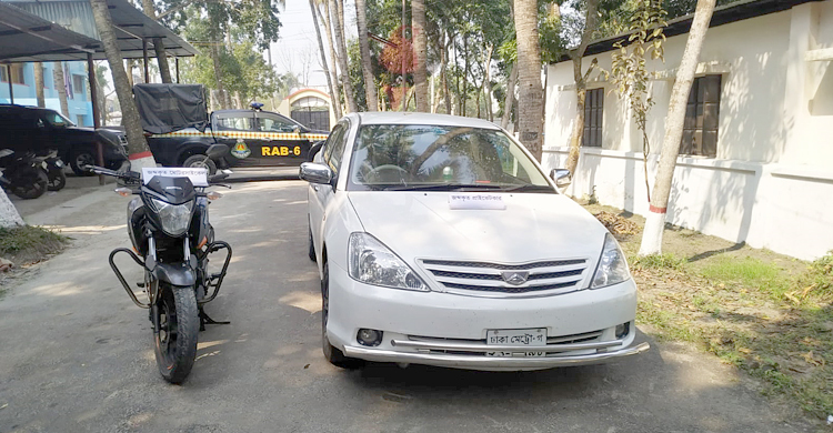 ডিবি পরিচয়ে ছিনতাইয়ের চেষ্টা, আটক ৫