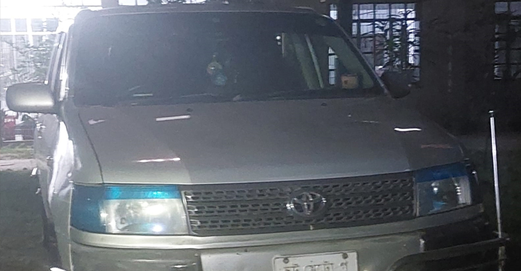 প্রাইভেটকার ধাওয়া করে ৫০ কেজি গাঁজাসহ কারবারি ধরলো র&zwnj;্যাব