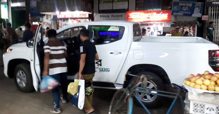 প্রশিক্ষণের জন্য দেওয়া গাড়িতেই চলে প্রশিক্ষকদের ঘোরাঘুরি-কেনাকাটা