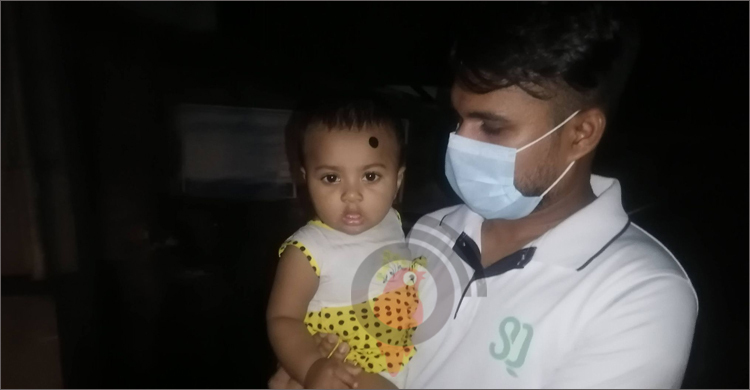 এনজিওর মামলায় থানায় মা, বাড়িতে কাঁদছে ৬ মাসের শিশু