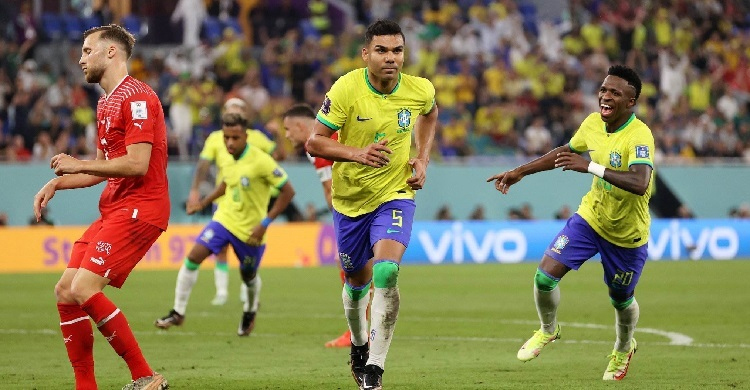 Casemiro goal downs Switzerland to take Brazil into WC last 16