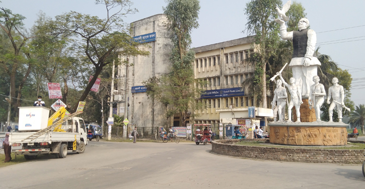 বঙ্গবন্ধুর ভাস্কর্যের নিরাপত্তায় সিসি ক্যামেরা স্থাপন