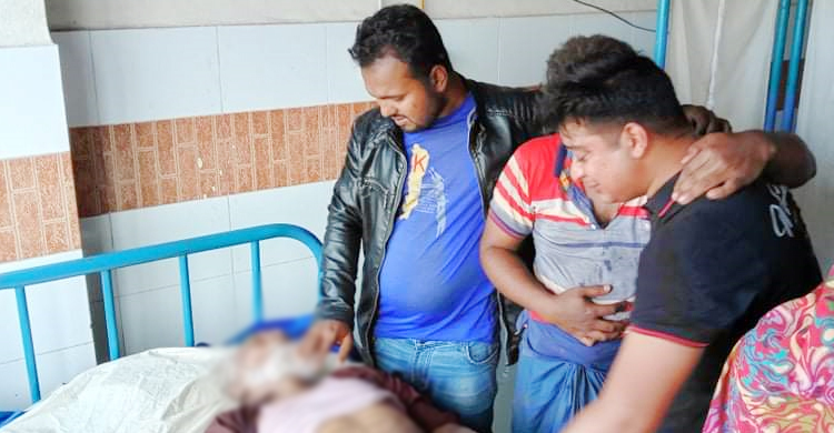ভাগনে চেয়ারম্যান নির্বাচিত, আনন্দে রং মাখতে গিয়ে মামার মৃত্যু