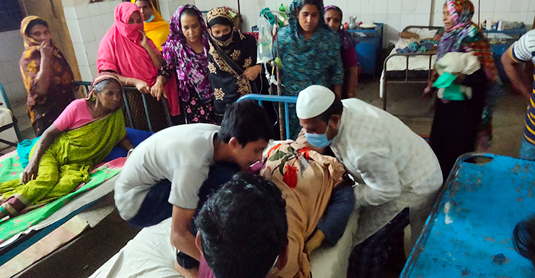 শত চেষ্টায়ও বাড়ি ফেরা হলো না খাদিজার