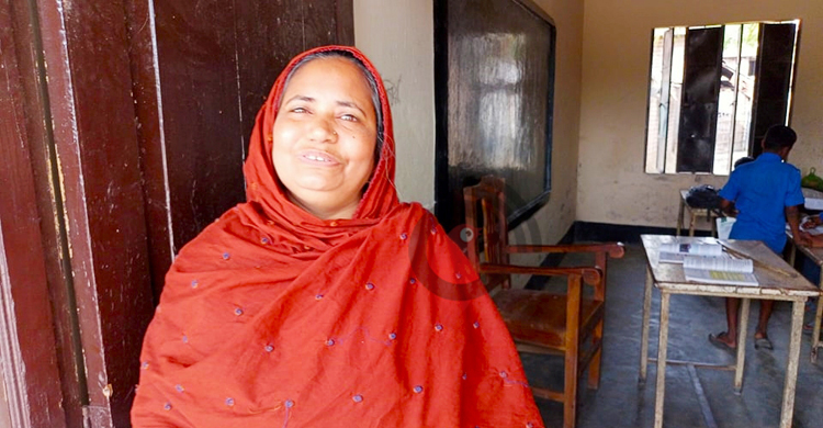 ছেলের সঙ্গে পঞ্চম শ্রেণির ছাত্রীর বিয়ে দিলেন শিক্ষিকা