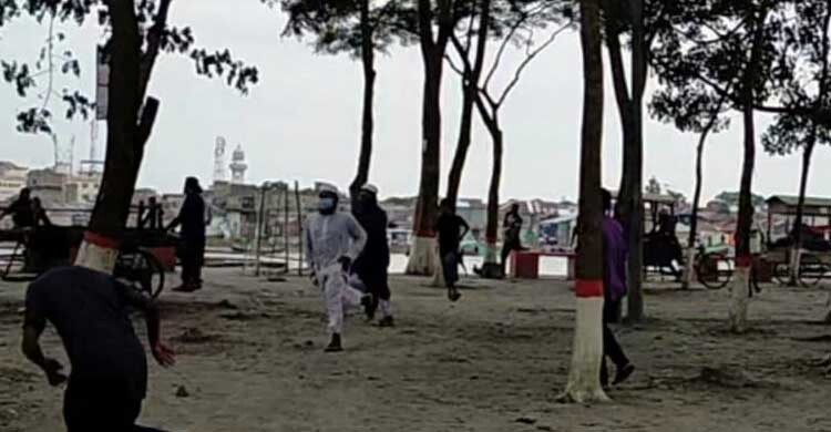 চাঁদপুরে ঘুরতে বেরিয়ে পালাতে হলো পুলিশের তাড়া খেয়ে