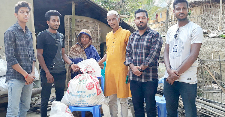 পরিচয় গোপন করে সেই কমলার জন্য খাবার পাঠালেন সরকারি কর্মকর্তা