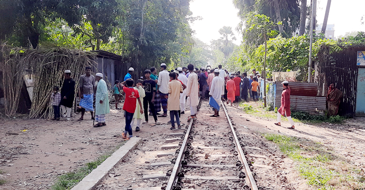 চাঁদপুরে ট্রেনের ধাক্কায় বৃদ্ধা নিহত