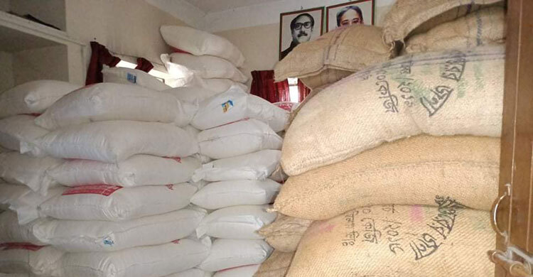 ফরিদপুরে ১৭৪ বস্তা ওএমএসের চাল-আটা জব্দ