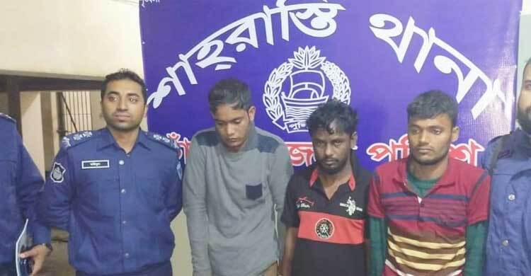 শাহরাস্তিতে গরুসহ তিন চোর আটক