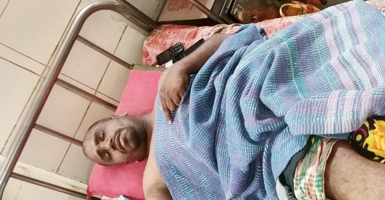 ঘরে ঢুকে যুবকের হাত-পায়ের রগ কেটে দিল দুর্বৃত্তরা