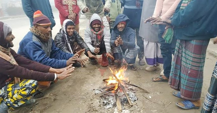 মৃদু শৈতপ্রবাহে কাঁপছে চুয়াডাঙ্গা
