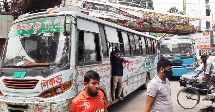 ‘ইচ্ছামতো’ ভাড়া আদায়ের অভিযোগ যাত্রীদের