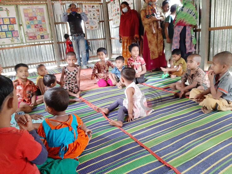 শিশুদের উপযোগী করে সাজানো আঁচল কেন্দ্র