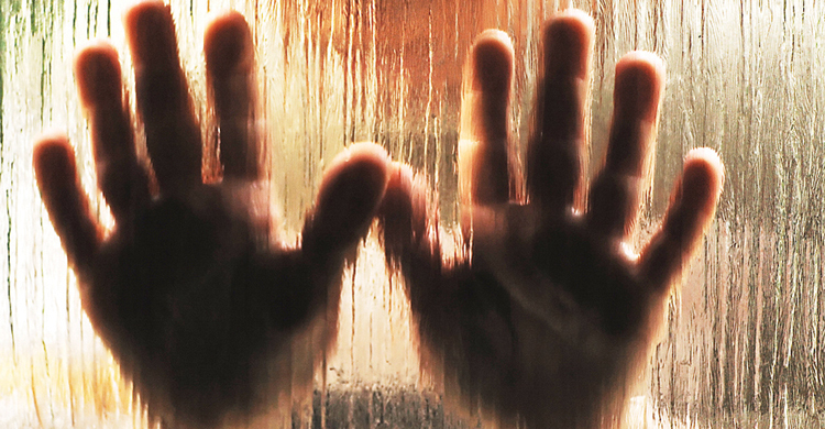 ধর্ষণের শিকার হয়ে হাসপাতালে লড়ছে শিশুটি