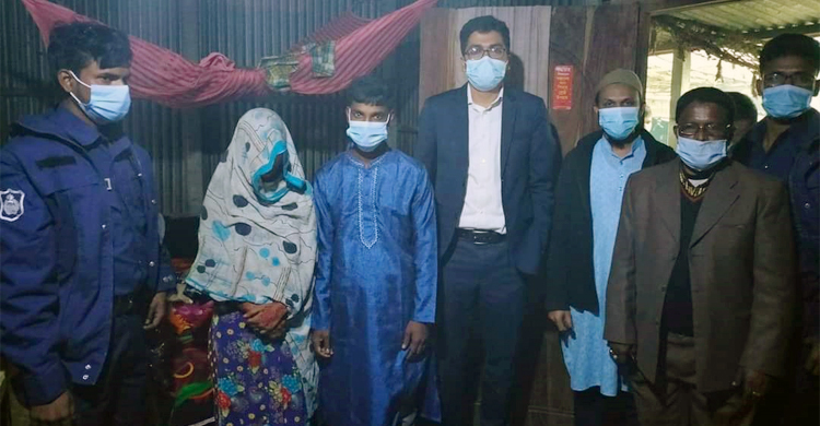 ষষ্ঠ শ্রেণির ছাত্রীর বিয়ে ঠিক করে জরিমানা গুনলেন অভিভাবকরা