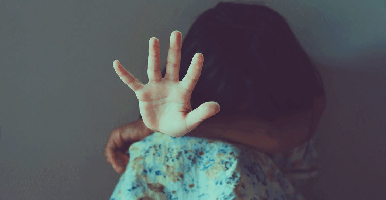 নিজের ঘরে পড়তে বসে ধর্ষণের শিকার তৃতীয় শ্রেণির ছাত্রী