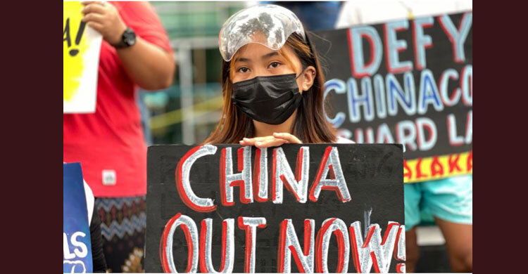 Philippines tells China to ‘back off’ after South China Sea clash