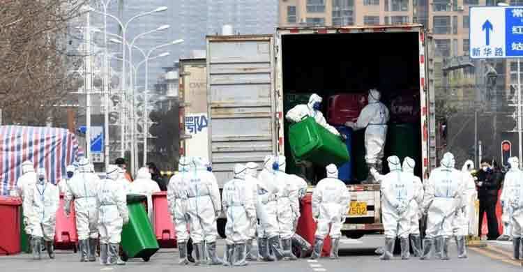 Covid in China: Million in lockdown in Wuhan after four cases