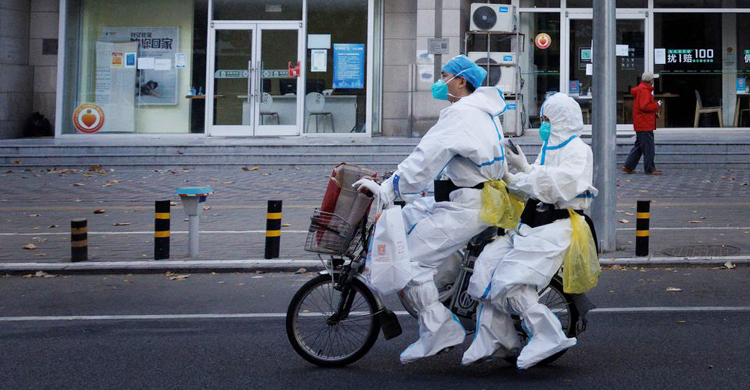 Beijing shuts parks, shopping malls as China’s COVID cases rise