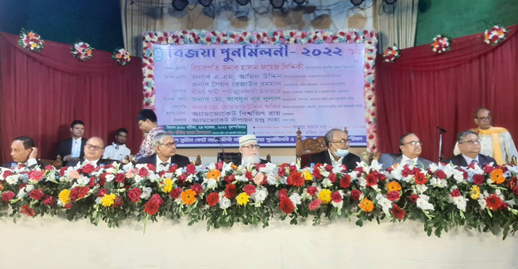 ধর্মীয় অনুভূতিতে আঘাত শাস্তিযোগ্য অপরাধ: প্রধান বিচারপতি