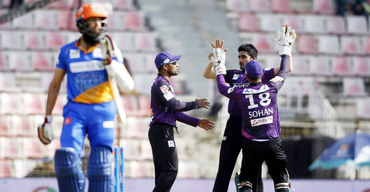 রুবেল-মেহেদী রানার তোপে দিশেহারা মুশফিকের খুলনা