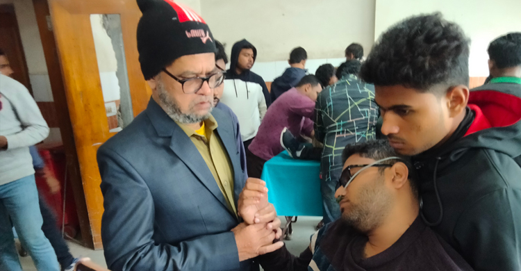 চুয়াডাঙ্গায় আওয়ামী লীগের সম্মেলনে চেয়ার ছোড়াছুড়ি, আহত ৬