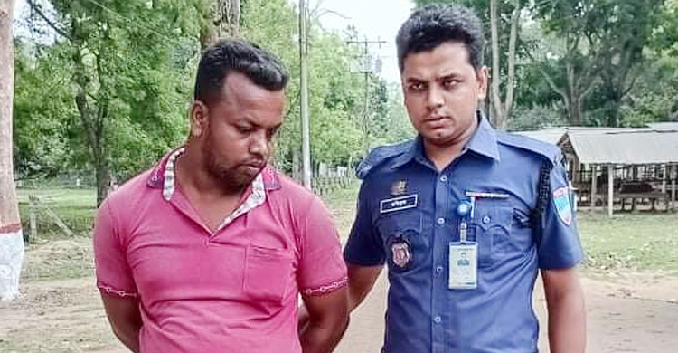 ভূমি অফিসের কর্মচারীকে পিটিয়ে জখম