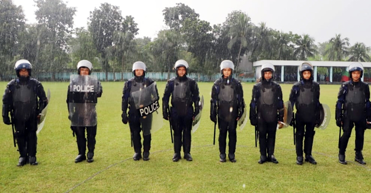 'রোবোকপ টিম' গঠন করলেন চুয়াডাঙ্গার এসপি