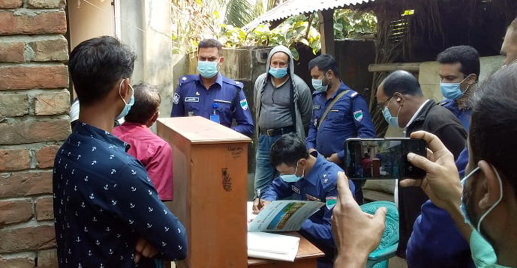শাশুড়িকে ‘শ্বাসরোধ করে হত্যা’ পুত্রবধূর