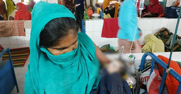 চুয়াডাঙ্গার হাসপাতালে ঠান্ডা-শ্বাসকষ্টের শিশু রোগী বাড়ছে