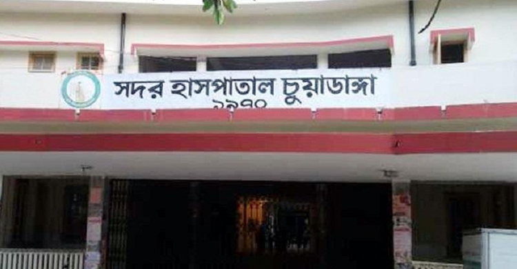 প্রেমিকের সঙ্গে ধরা পড়ার পর মেয়েকে বিষ খেতে দিলেন বাবা