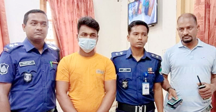 চুয়াডাঙ্গা হাসপাতালে দালালবিরোধী অভিযান, আটক ১