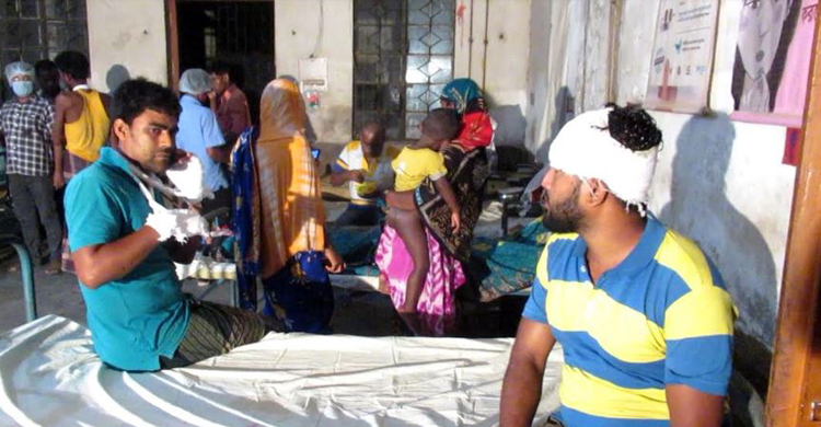 ঝিনাইদহে দু’পক্ষের সংঘর্ষে নারীসহ আহত ২৫