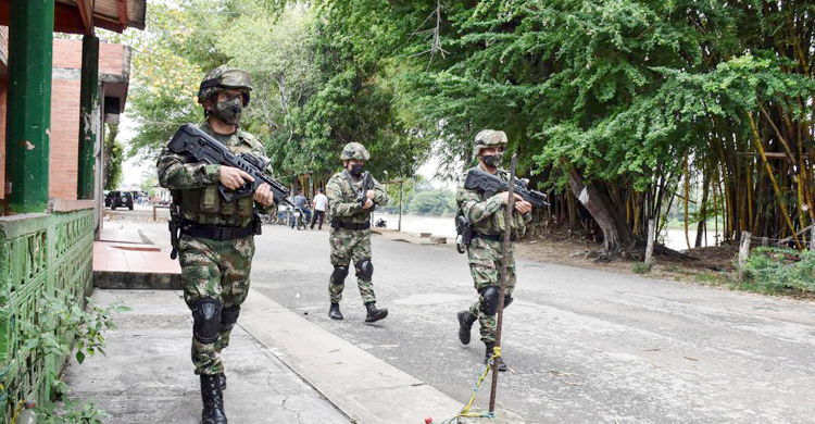 কলম্বিয়ায় বিদ্রোহীদের দু’গ্রুপের সংঘর্ষে নিহত ২৩