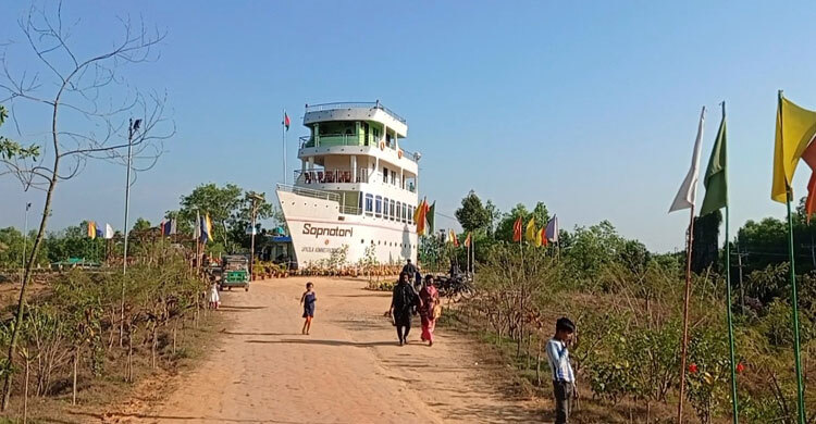 পর্যটকদের সমুদ্রের পাশাপাশি পাহাড়ে টানতে স্বপ্নতরী পার্কের যাত্রা