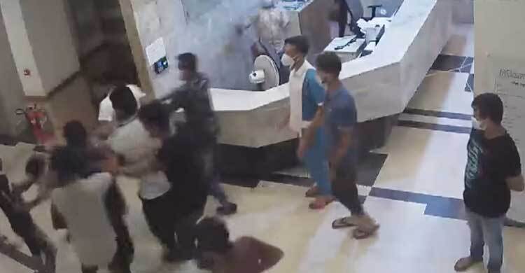 করোনা রোগী ভর্তি না করায় চিকিৎসকের ওপর হামলা, কুমিল্লায় তোলপাড়