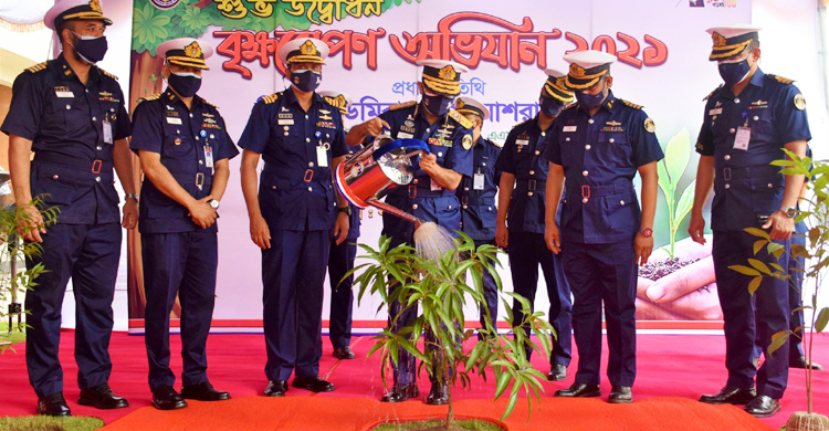 কোস্ট গার্ড সদর দফতরে জাতীয় বৃক্ষরোপণ কর্মসূচির উদ্বোধন