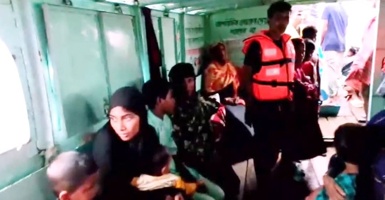 বিছিন্ন দ্বীপ থেকে ১১০ জনকে নিরাপদে নিলো কোস্টগার্ড