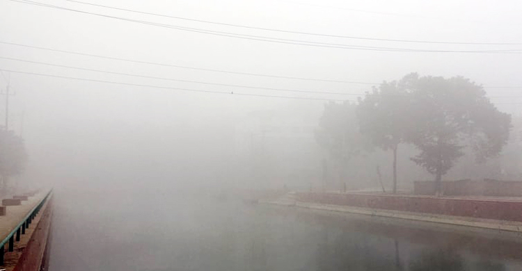 উত্তরে শীতের হাতছানি