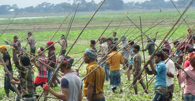 শিবচরে তুচ্ছ ঘটনাকে কেন্দ্র করে সংঘর্ষ