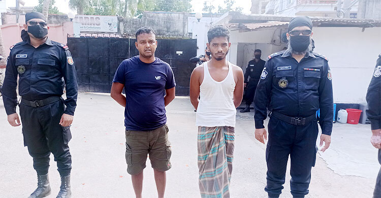 যুবককে কুপিয়ে গানের তালে উল্লাস : দুই আসামি গ্রেফতার