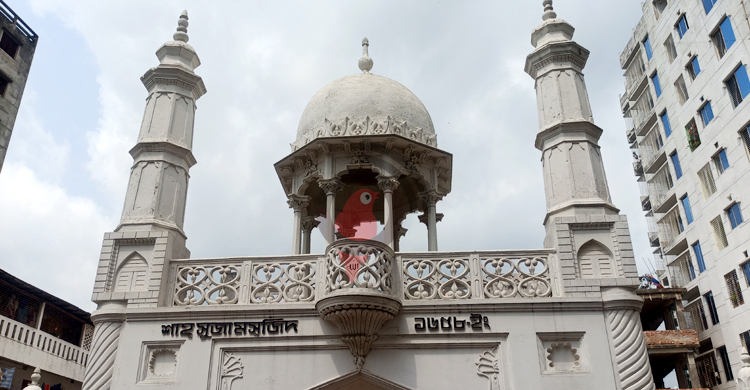 মোগল স্থাপত্যের নিদর্শন কুমিল্লার শাহ সুজা মসজিদ