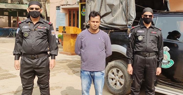 ক্যাসিনোর আদলে ‘অ্যাপ’ ব্যবহার করে লাখ লাখ টাকা হাতিয়ে নিতেন তিনি
